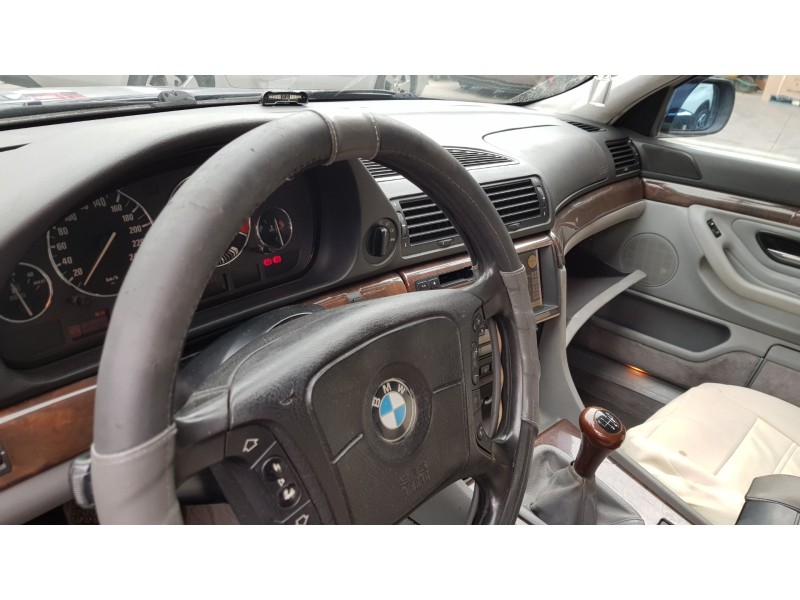bmw serie 7 (e38) del año 1997