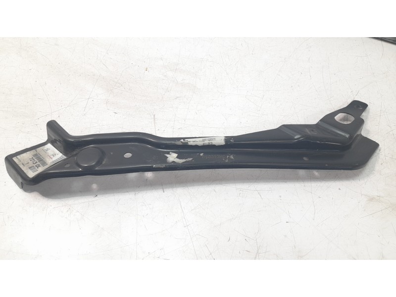 Recambio de soporte faro izquierdo para citroën c4 ii (nc_) 1.6 vti 120 referencia OEM IAM 890313H0  