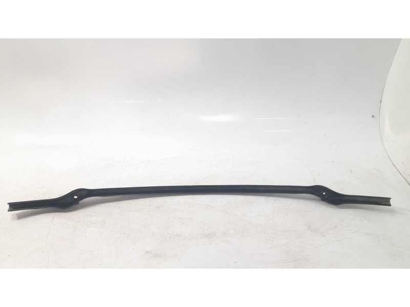 Recambio de travesaño inferior para bmw 3 (f30, f80) 320 d xdrive referencia OEM IAM 51647266325 107063302 BM1251632