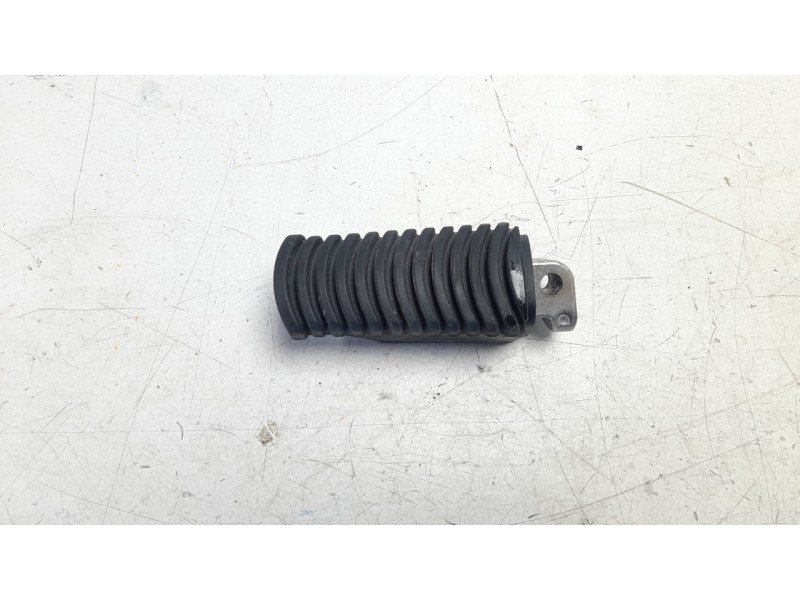 Recambio de estribo lateral para bmw c c 400 x referencia OEM IAM 46718558604  