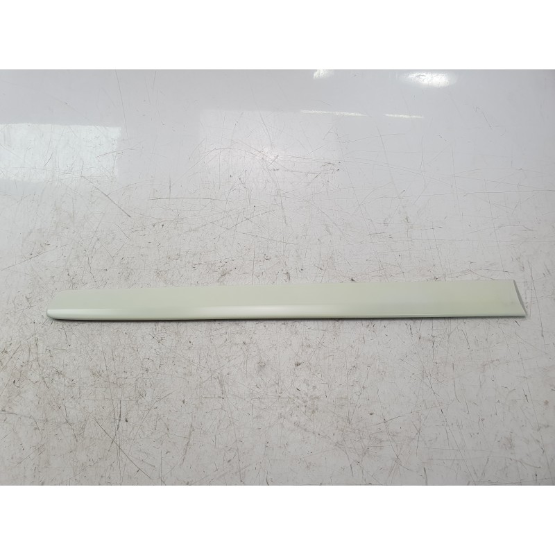 Recambio de moldura puerta trasera izquierda para volkswagen polo iv (9n_, 9a_) 1.9 tdi referencia OEM IAM 6Q4853753A  VG0211464