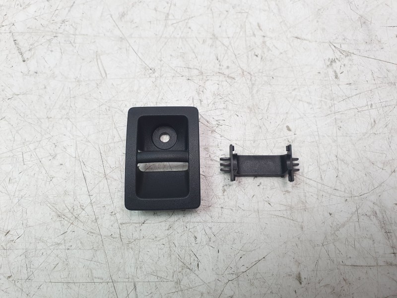 Recambio de moldura para volkswagen passat b6 (3c2) 2.0 tdi referencia OEM IAM 3C5863523A  