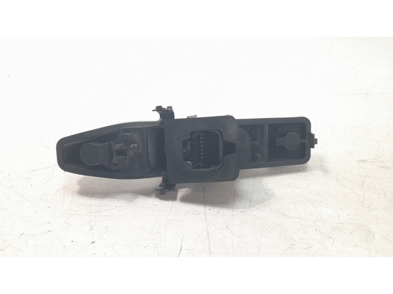 Recambio de portalamparas para renault scénic ii (jm0/1_) 1.4 (jm0b, jm0h, jm1a) referencia OEM IAM 1621823  