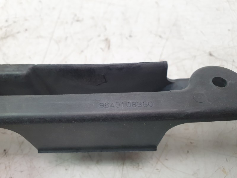 Recambio de soporte paragolpes trasero para peugeot 307 sw (3h) 1.6 16v referencia OEM IAM 741641 9643108380 