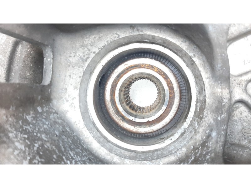 Recambio de mangueta trasera derecha para land rover evoque 2.0 turbo cat referencia OEM IAM LR068883  