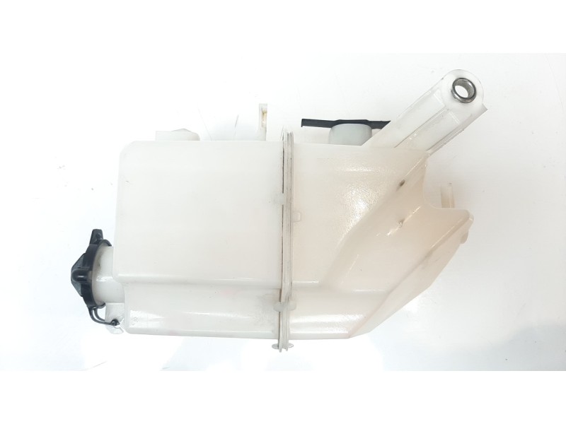 Recambio de deposito expansion para toyota rav4 hybrid 4x2 advance referencia OEM IAM 17259057  