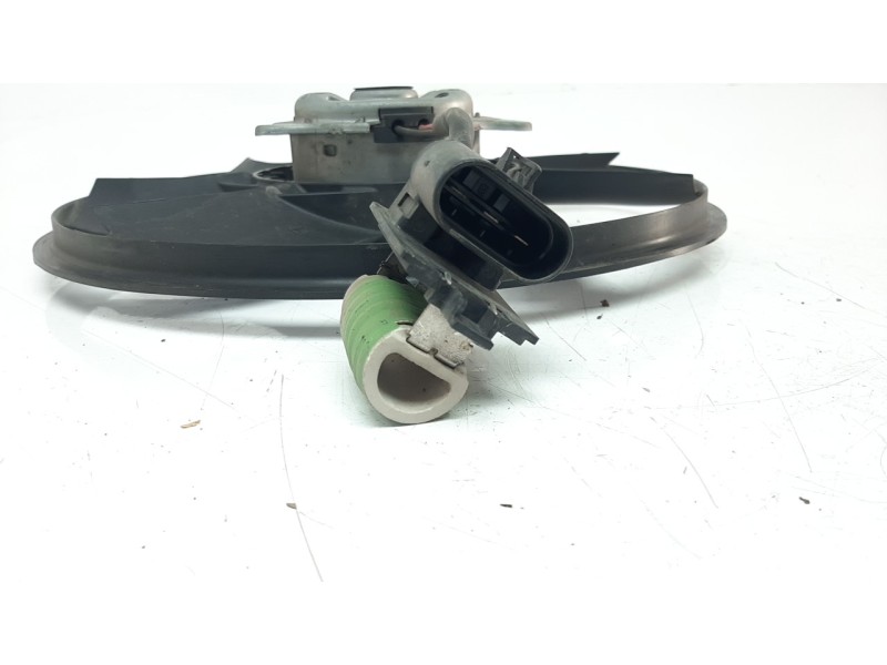 Recambio de electroventilador para opel insignia country tourer 2.0 16v cdti referencia OEM IAM 22915386  