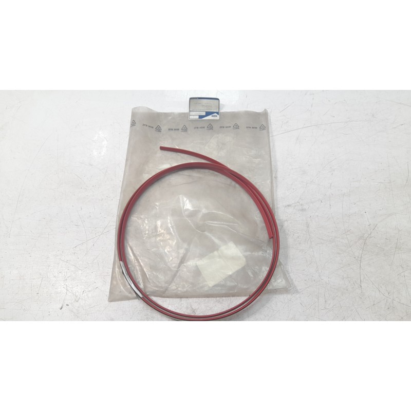 Recambio de moldura paragolpe trasera para ford fiesta iii (gfj) 1.8 d referencia OEM IAM 6589624  