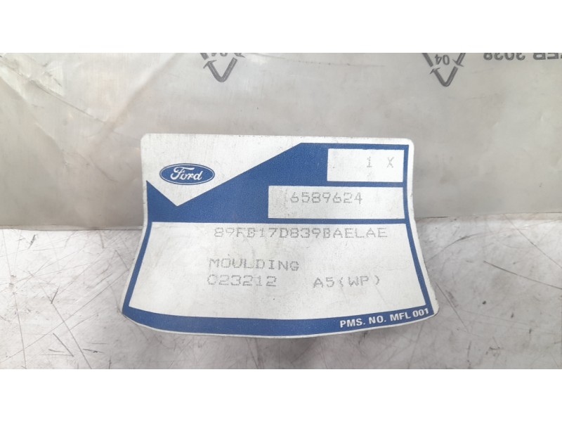 Recambio de moldura paragolpe trasera para ford fiesta iii (gfj) 1.8 d referencia OEM IAM 6589624  