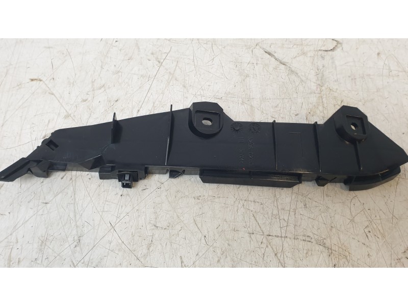 Recambio de soporte paragolpes trasero izquierdo para toyota corolla sedán (_e12_) 1.6 vvt-i (zze121_) referencia OEM IAM 525760