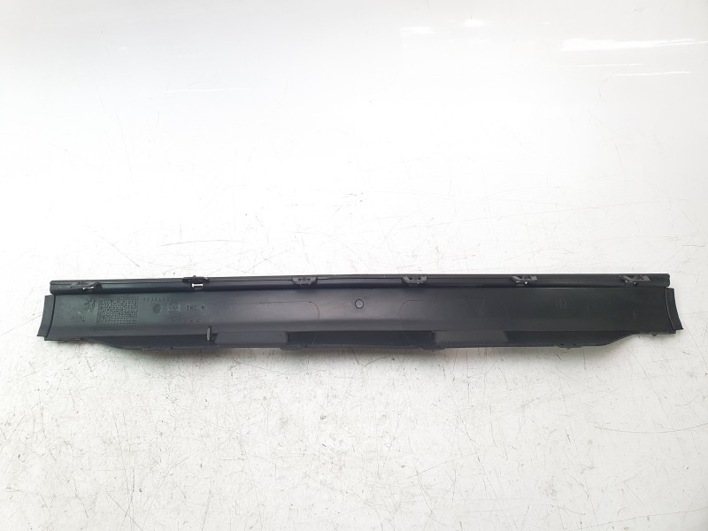 Recambio de moldura paragolpe delantera para peugeot 406 (8b) 2.2 referencia OEM IAM 7452K4 9630406477 