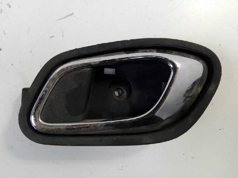 Recambio de maneta interior trasera izquierda para kia cee´d drive referencia OEM IAM 82613A2000  