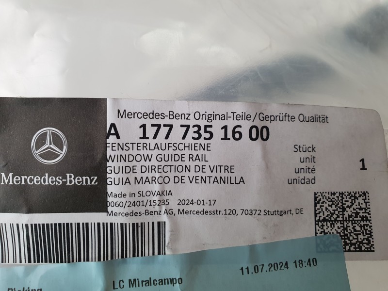 Recambio de moldura para mercedes-benz clase a (w177) a 180 d (177.003) referencia OEM IAM A1777351600  