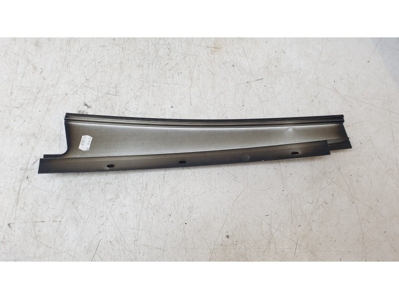 Recambio de moldura para bmw 5 (e60) 525 d referencia OEM IAM 7033812  