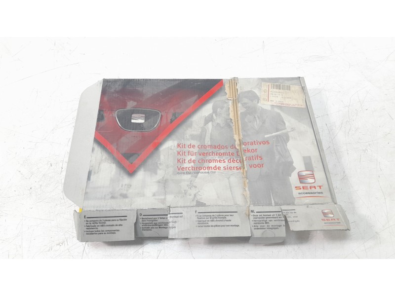 Recambio de moldura paragolpe delantera para seat ibiza iii (6l1) 1.9 tdi referencia OEM IAM 6L0052531  