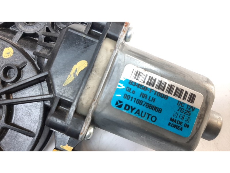Recambio de motor elevalunas trasero izquierdo para kia sportage business 2wd referencia OEM IAM 83450F1000  