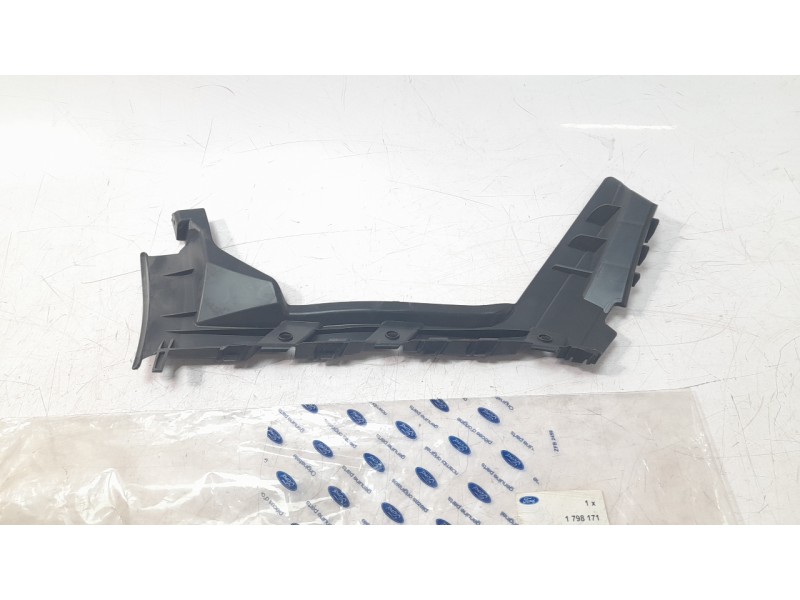 Recambio de soporte paragolpes trasero izquierdo para ford fiesta vi (cb1, ccn) 1.6 ti referencia OEM IAM C1BB17A882A  