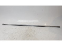 Recambio de moldura puerta delantera derecha para opel astra j sports tourer (p10) 1.4 (35) referencia OEM IAM 13347219  