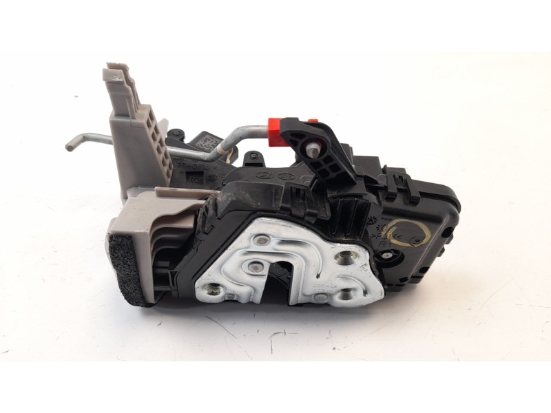 Recambio de cerradura puerta trasera derecha para hyundai kona 1.0 tgdi cat referencia OEM IAM 81420J9000  