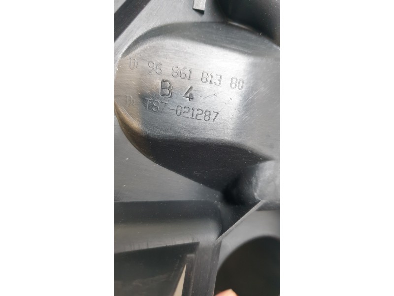 Recambio de soporte paragolpes delantero izquierdo para peugeot 5008 (0u_, 0e_) 1.6 hdi referencia OEM IAM 7416R2  