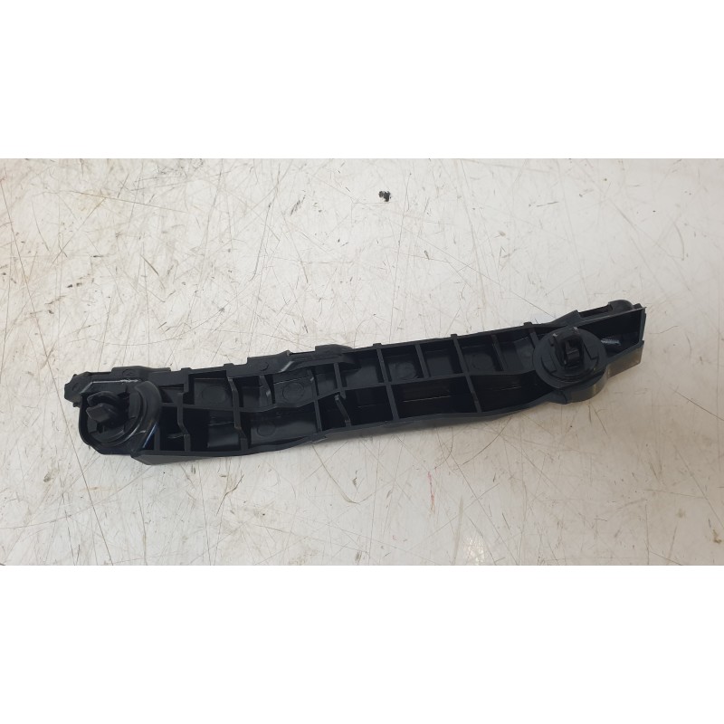 Recambio de soporte paragolpes delantero para toyota yaris (_p9_) 1.3 vvt-i (scp90_) referencia OEM IAM 525350D030 108905714 108