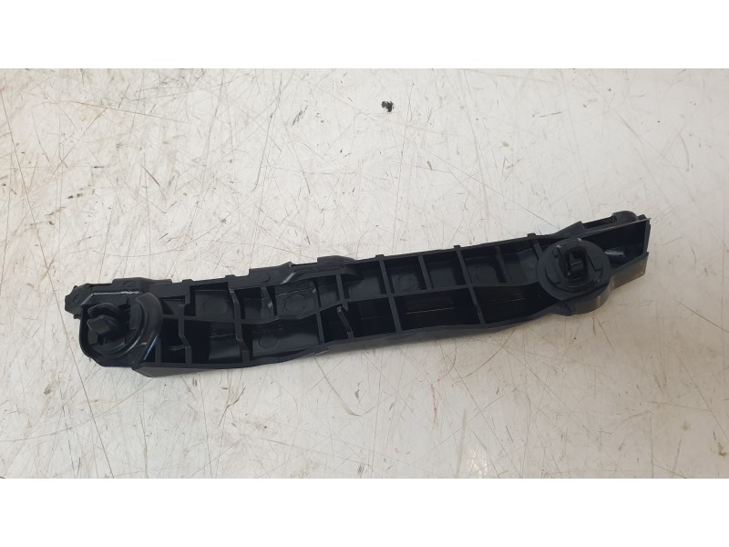 Recambio de soporte paragolpes delantero para toyota yaris (_p9_) 1.3 vvt-i (scp90_) referencia OEM IAM 525350D030 108905714 108