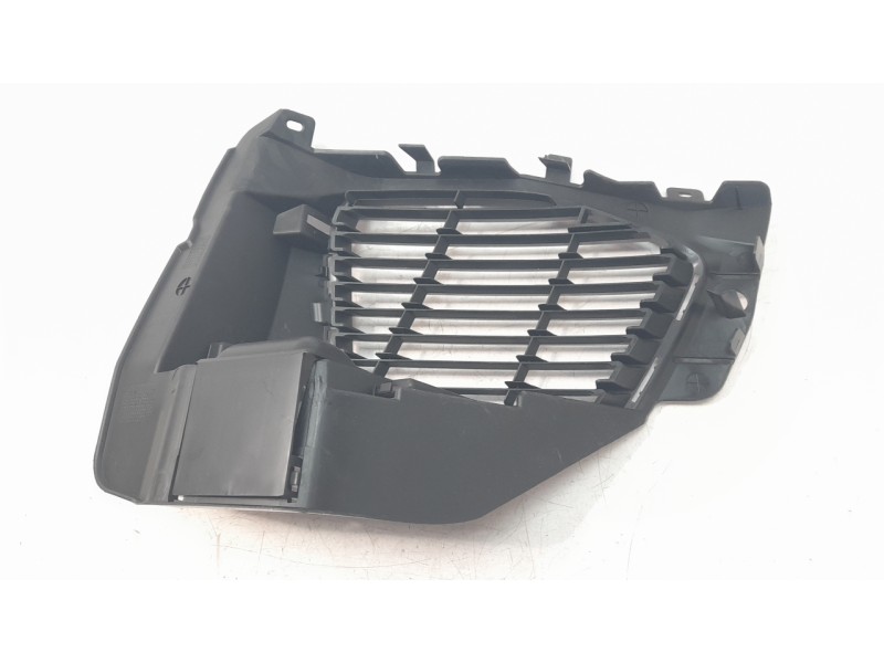 Recambio de rejilla paragolpes derecha para peugeot 3008 ii suv (mc_, mr_, mj_, m4_) 2.0 bluehdi 180 referencia OEM IAM C0676009