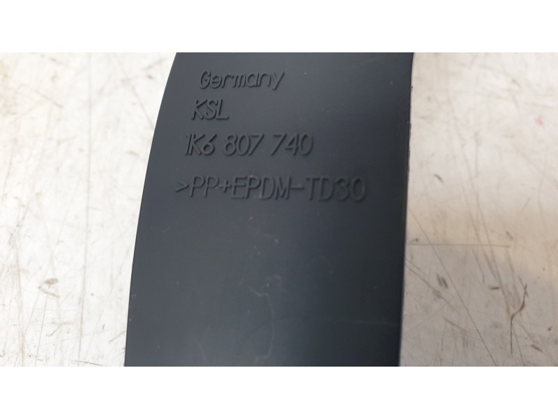 Recambio de soporte paragolpes trasero izquierdo para volkswagen golf plus v (5m1, 521) 1.4 tsi referencia OEM IAM 1K6807740  