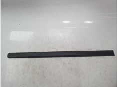 Recambio de moldura puerta delantera derecha para peugeot 406 (8b) 1.6 referencia OEM IAM 935064  