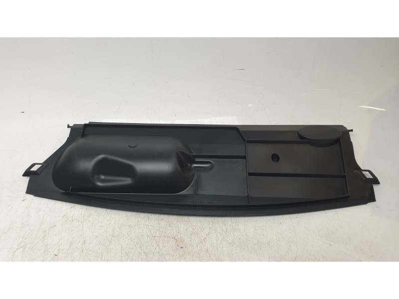 Recambio de moldura para renault megane iii hatchback (bz0/1_, b3_) 1.5 dci referencia OEM IAM 214769986R  