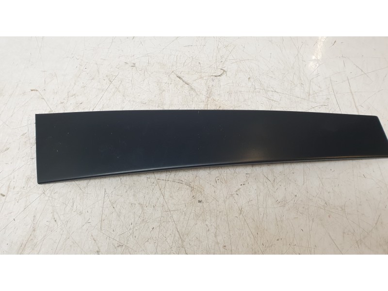 Recambio de moldura puerta delantera izquierda para volkswagen polo iv (9n_, 9a_) 1.9 sdi referencia OEM IAM 6Q4837901F  