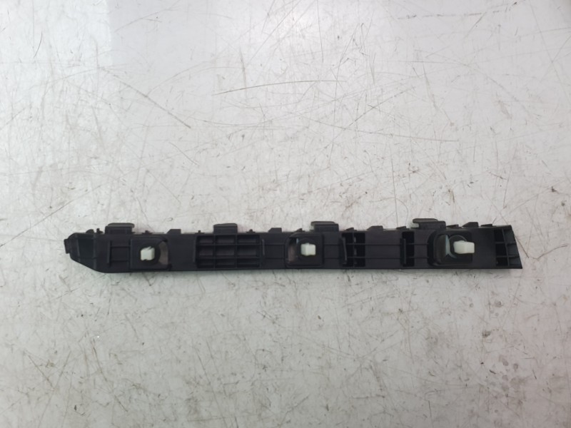 Recambio de soporte paragolpes trasero derecho para hyundai i30 (gd) 1.4 referencia OEM IAM 86614A6000  