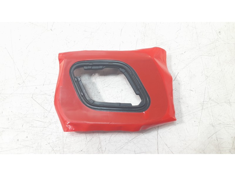 Recambio de moldura para seat exeo (3r2) 2.0 tfsi referencia OEM IAM 3R0807924  