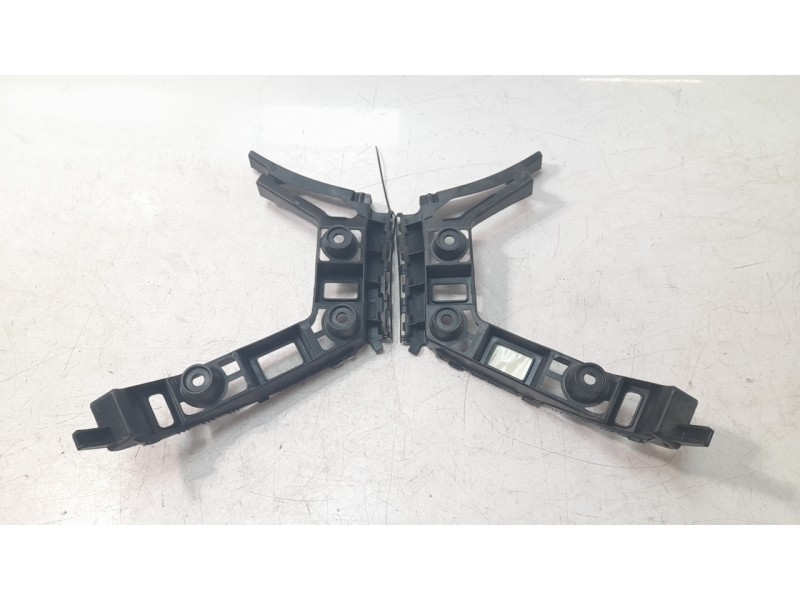 Recambio de soporte paragolpes trasero para volkswagen golf vi (5k1) 1.6 multifuel referencia OEM IAM 5K6807393  240189