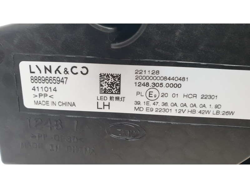 Recambio de faro izquierdo para lynk & co 01 hev referencia OEM IAM 8889665947  
