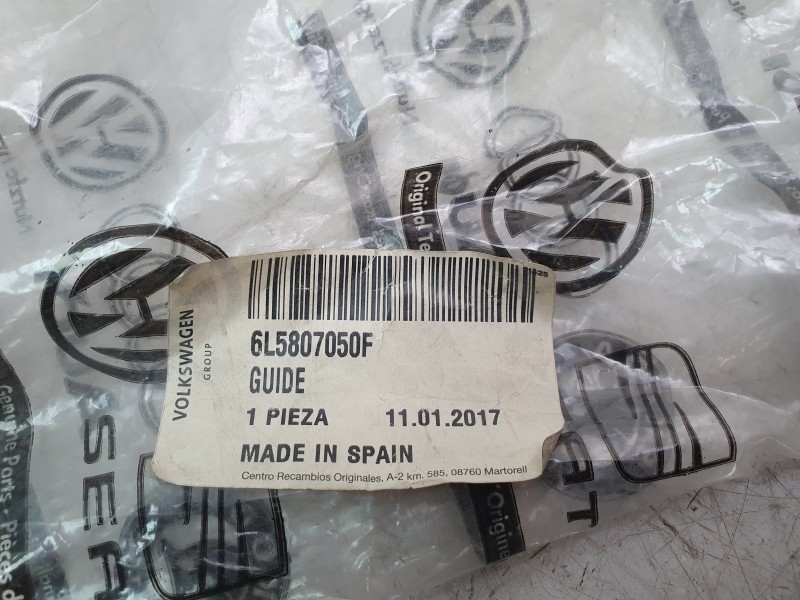 Recambio de soporte paragolpes trasero derecho para seat cordoba (6l2) 1.9 tdi referencia OEM IAM 6L5807394E 6L5807050F 