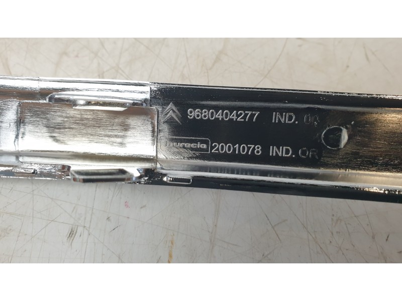 Recambio de moldura paragolpe delantera izquierda para citroën xsara picasso (n68) 1.6 16v referencia OEM IAM 9680404277  