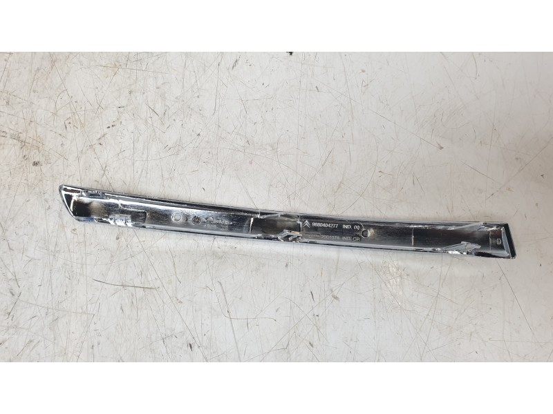 Recambio de moldura paragolpe delantera izquierda para citroën xsara picasso (n68) 1.6 16v referencia OEM IAM 9680404277  