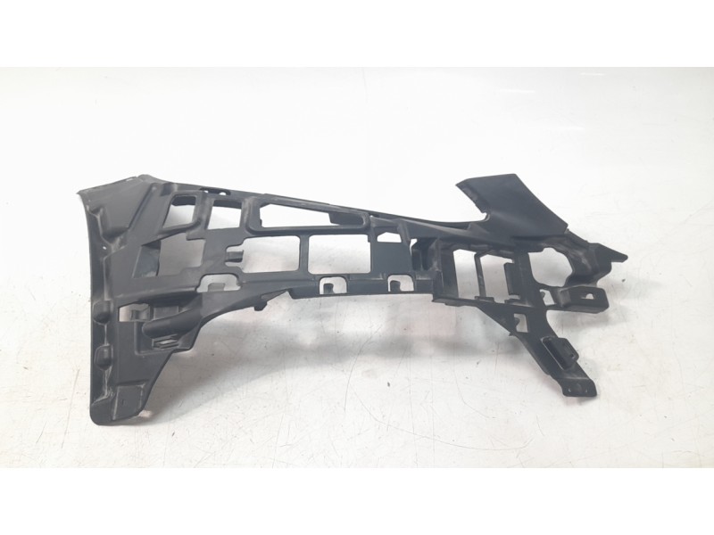 Recambio de soporte paragolpes delantero derecho para mercedes-benz clase c (w205) c 200 (205.042) referencia OEM IAM A205885066