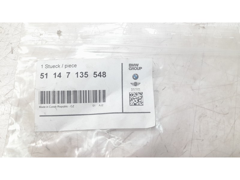 Recambio de emblema para bmw 1 (f20) 118 i referencia OEM IAM 51147135548  
