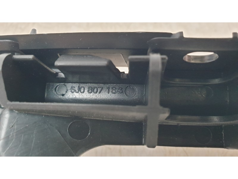 Recambio de soporte paragolpes delantero izquierdo para seat ibiza iv (6j5, 6p1) 1.0 referencia OEM IAM 6J0807183  