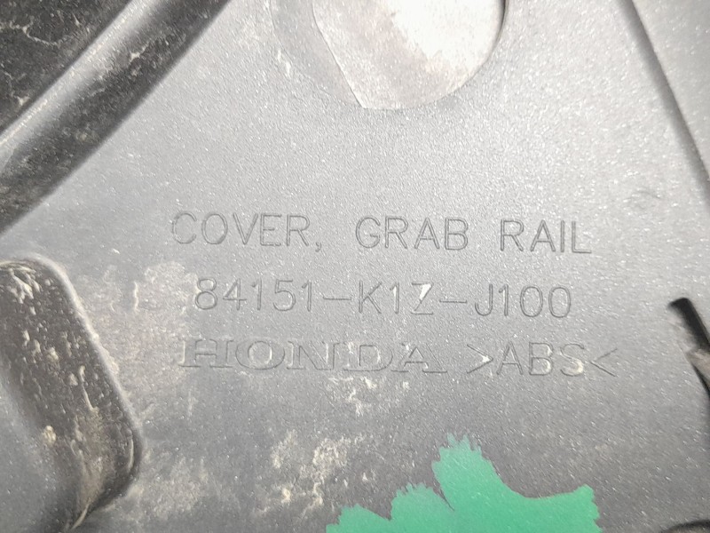 Recambio de agarradera trasera para honda pcx 125 referencia OEM IAM 84100K97T00  