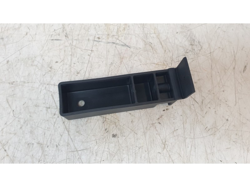 Recambio de soporte paragolpes trasero para audi a4 b6 (8e2) 2.5 tdi quattro referencia OEM IAM 8E0807329  