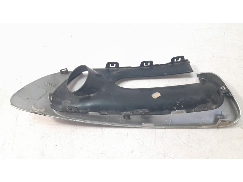 Recambio de moldura antiniebla izquierda para renault scénic iii (jz0/1_) 1.5 dci referencia OEM IAM 261A364363R  