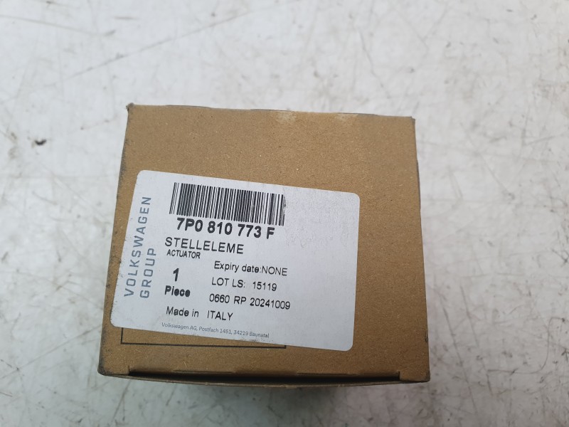 Recambio de tapa exterior combustible para seat altea (5p1) 2.0 tdi 16v referencia OEM IAM 7P0810773F  