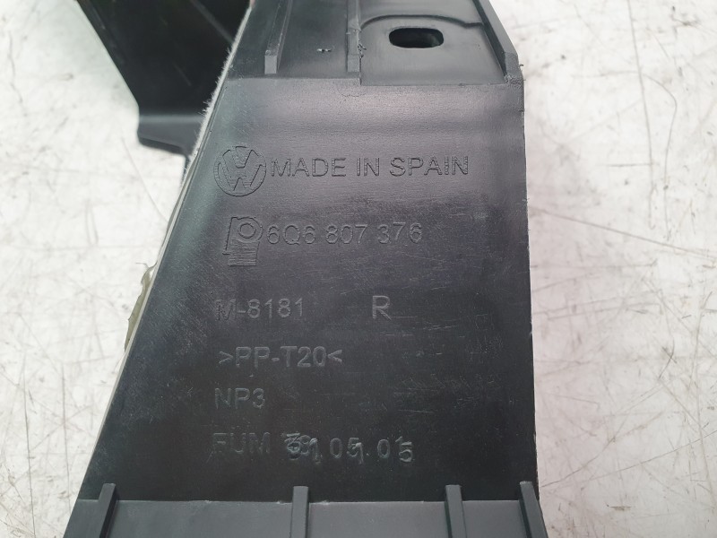 Recambio de soporte paragolpes trasero derecho para volkswagen polo iv (9n_, 9a_) 1.9 tdi referencia OEM IAM 6Q6807376  