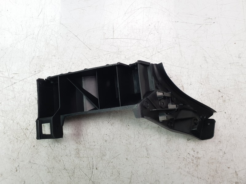 Recambio de soporte paragolpes trasero derecho para volkswagen polo iv (9n_, 9a_) 1.9 tdi referencia OEM IAM 6Q6807376  