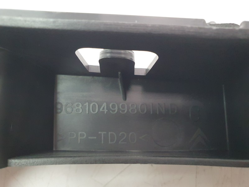 Recambio de soporte paragolpes trasero izquierdo para citroën c5 iii (rd_) 2.0 16v referencia OEM IAM 9681049980IND 77102F08 , 0