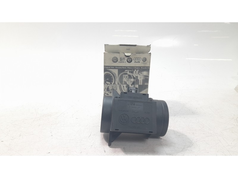 Recambio de caudalimetro para audi a4 b6 avant (8e5) 1.9 tdi quattro referencia OEM IAM 074906461  