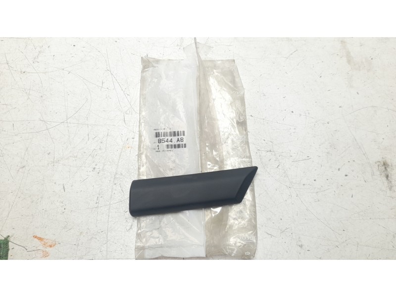 Recambio de moldura para peugeot 306 break (7e, n3, n5) 1.9 td referencia OEM IAM 9621110577  